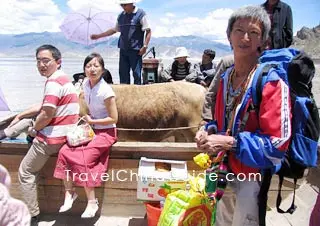 Yarlung Tsangpo River cruise